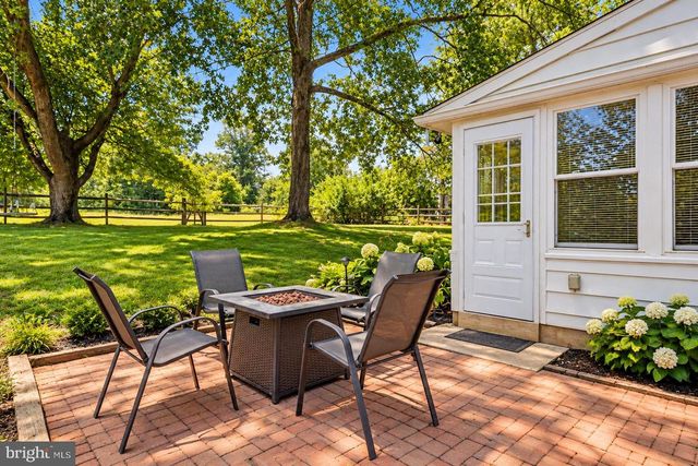 224 UPPER VALLEY RD, North Wales, PA 19454