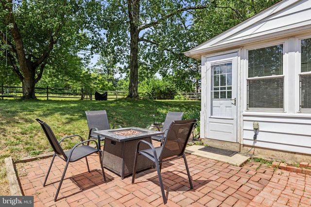 224 UPPER VALLEY RD, North Wales, PA 19454