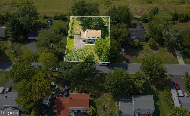 224 UPPER VALLEY RD, North Wales, PA 19454