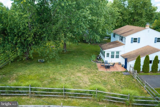 224 UPPER VALLEY RD, North Wales, PA 19454