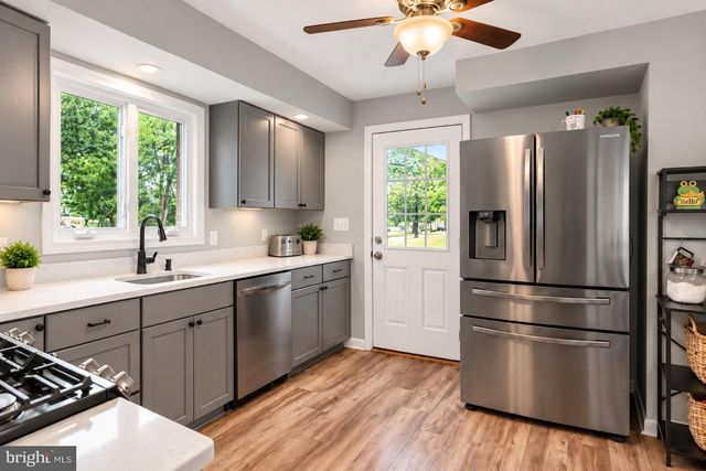 224 UPPER VALLEY RD, North Wales, PA 19454