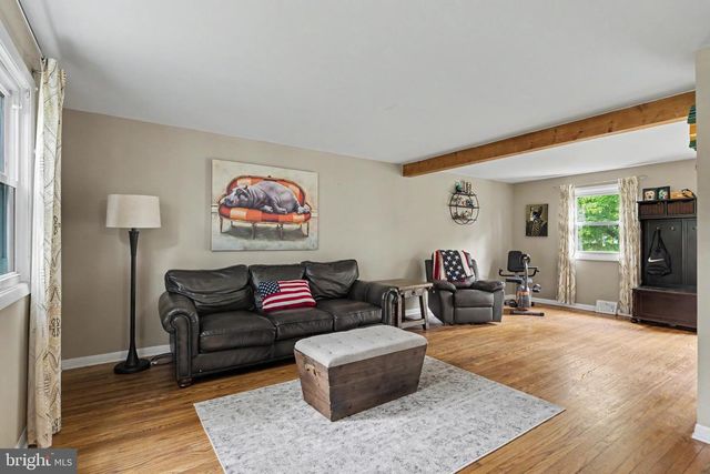224 UPPER VALLEY RD, North Wales, PA 19454