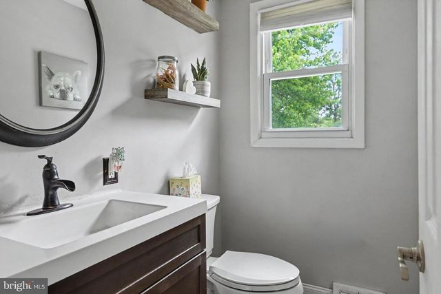 224 UPPER VALLEY RD, North Wales, PA 19454