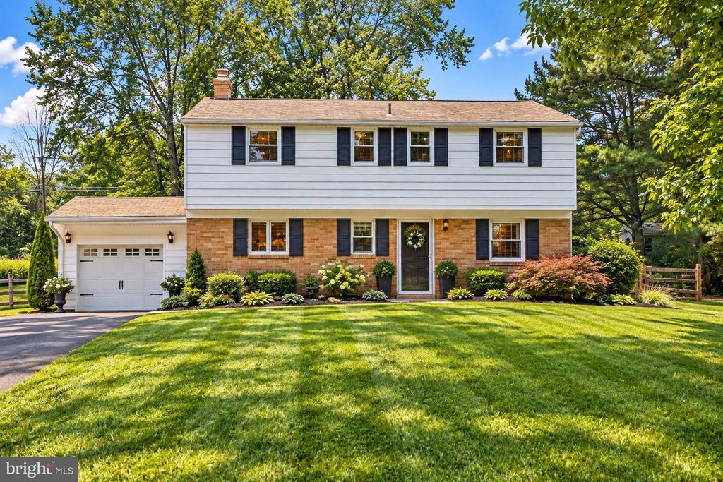 224 UPPER VALLEY RD, North Wales, PA 19454