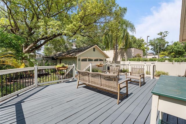 613 E PINE STREET, Orlando, FL 32801