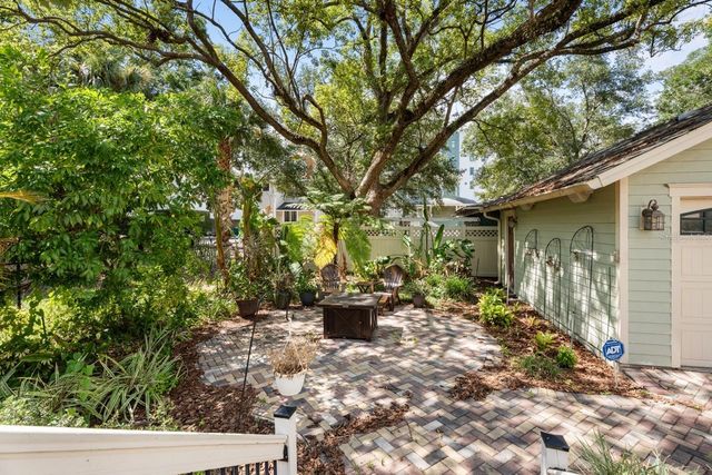 613 E PINE STREET, Orlando, FL 32801