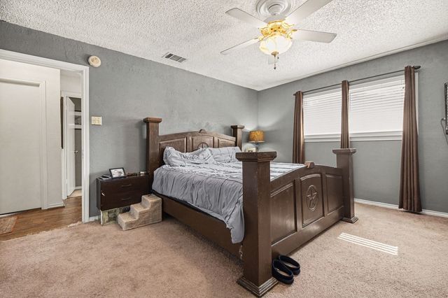 1319 Meadowcrest Drive, Mesquite, TX 75149