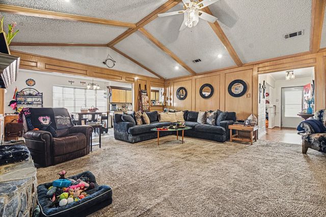 1319 Meadowcrest Drive, Mesquite, TX 75149