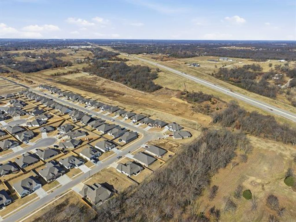 10705 S 281st East Avenue, Coweta, OK 74429