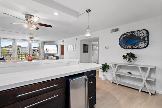 30 Moreno Point Road UNIT 203C, Destin, FL 32541