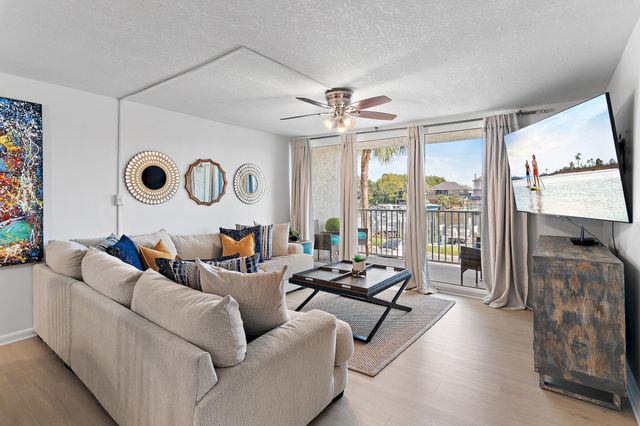 30 Moreno Point Road UNIT 203C, Destin, FL 32541