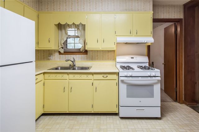 1917 Gilchrist Ave, Waycross, GA 31503