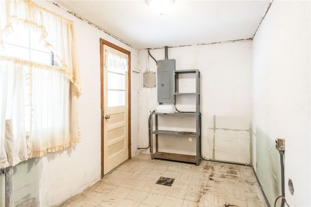 1917 Gilchrist Ave, Waycross, GA 31503