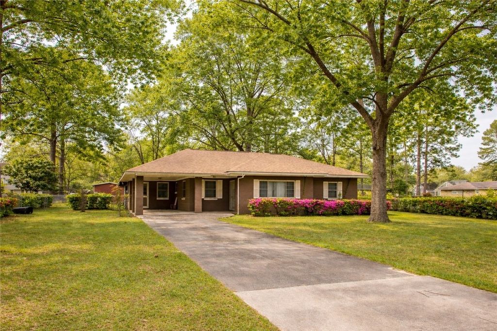 1917 Gilchrist Ave, Waycross, GA 31503