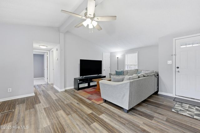 512 Timothy Drive, Elizabeth City, NC 27909