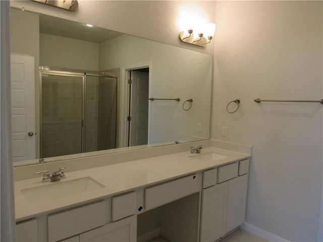 302 Cold Spring LOOP 1, Bastrop, TX 78602