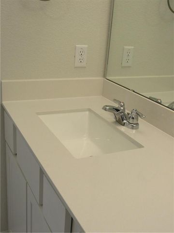 302 Cold Spring LOOP 1, Bastrop, TX 78602
