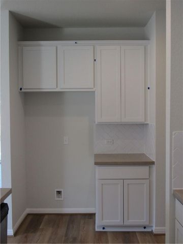 302 Cold Spring LOOP 1, Bastrop, TX 78602