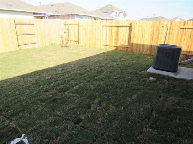 302 Cold Spring LOOP 1, Bastrop, TX 78602