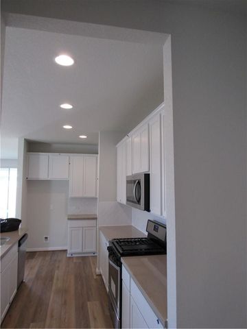 302 Cold Spring LOOP 1, Bastrop, TX 78602