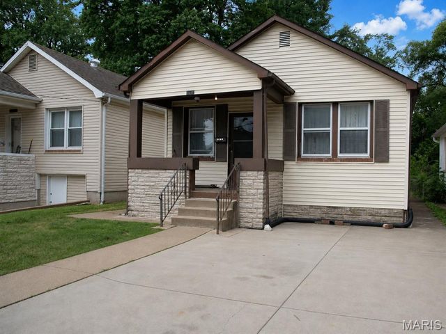 3241 Royalton Avenue, St Louis, MO 63114