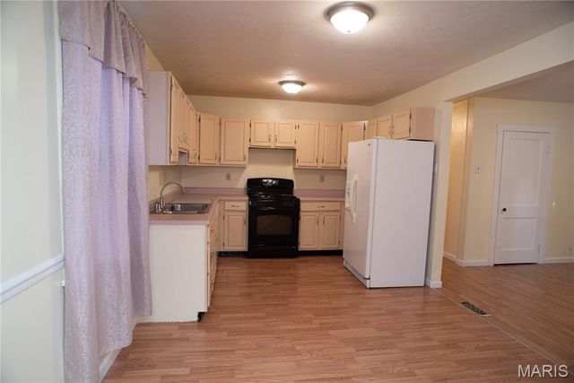 3241 Royalton Avenue, St Louis, MO 63114