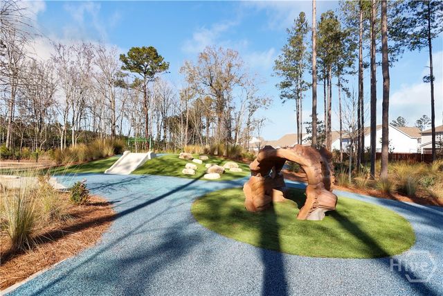 584 Longleaf Drive, Richmond Hill, GA 31324