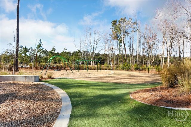 584 Longleaf Drive, Richmond Hill, GA 31324