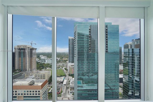 1300 Brickell Bay Dr 3402, Miami, FL 33131