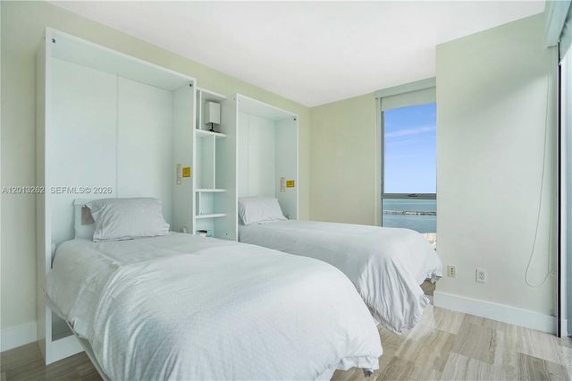 1300 Brickell Bay Dr 3402, Miami, FL 33131