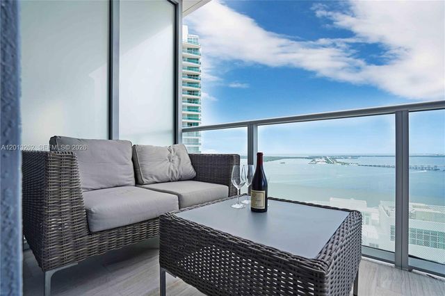 1300 Brickell Bay Dr 3402, Miami, FL 33131