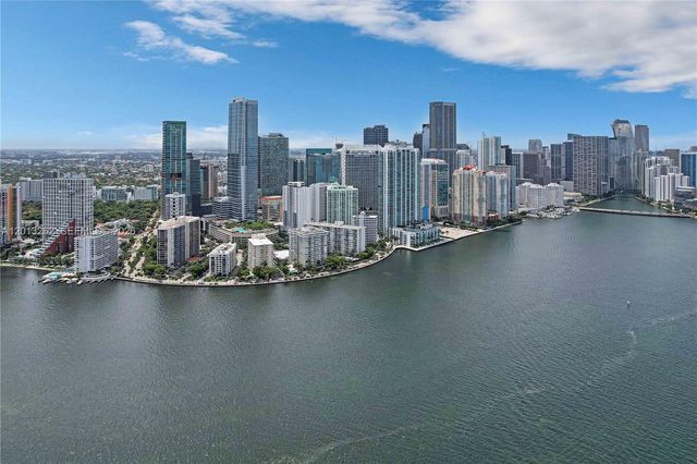 1300 Brickell Bay Dr 3402, Miami, FL 33131