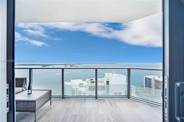 1300 Brickell Bay Dr 3402, Miami, FL 33131