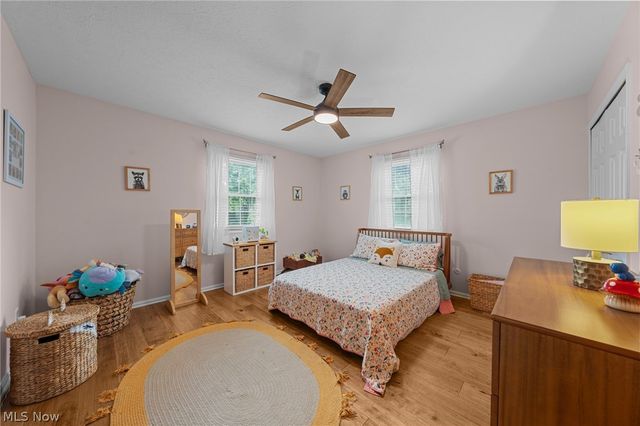 31477 Roberta Drive, Bay Village, OH 44140