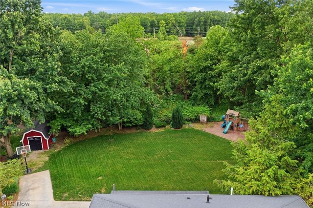 31477 Roberta Drive, Bay Village, OH 44140