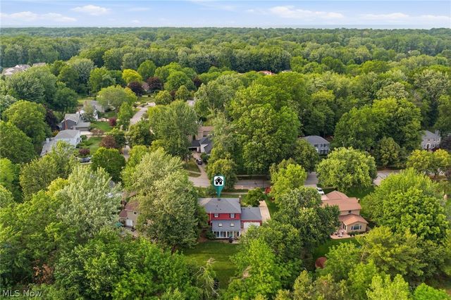 31477 Roberta Drive, Bay Village, OH 44140