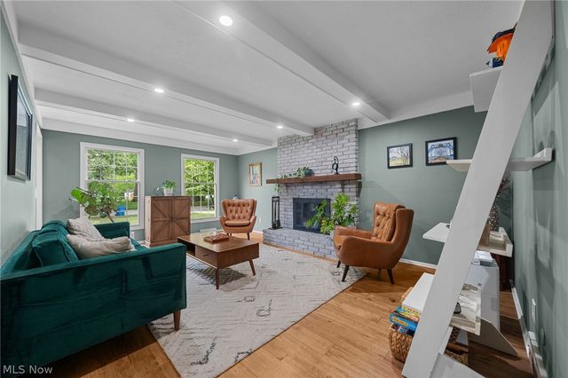 31477 Roberta Drive, Bay Village, OH 44140