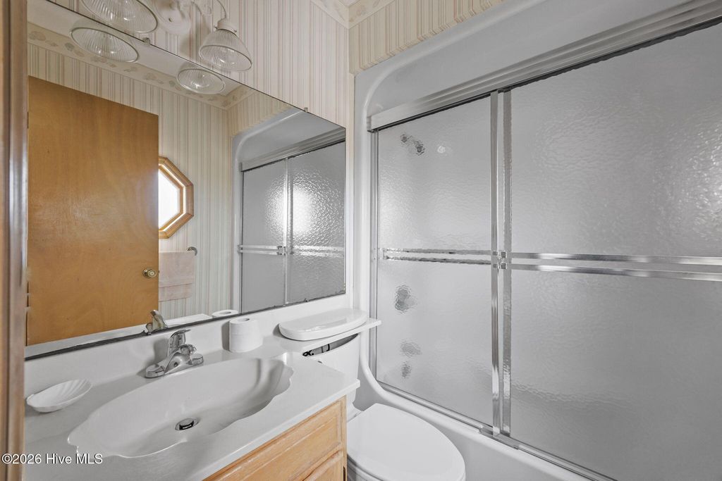 Image 18 of property listing at 1289 Ocean Boulevard W # B, Supply, NC 28462