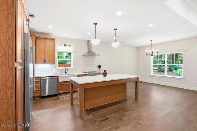 45 Dutchman's Cove Road, Midway, GA 31320
