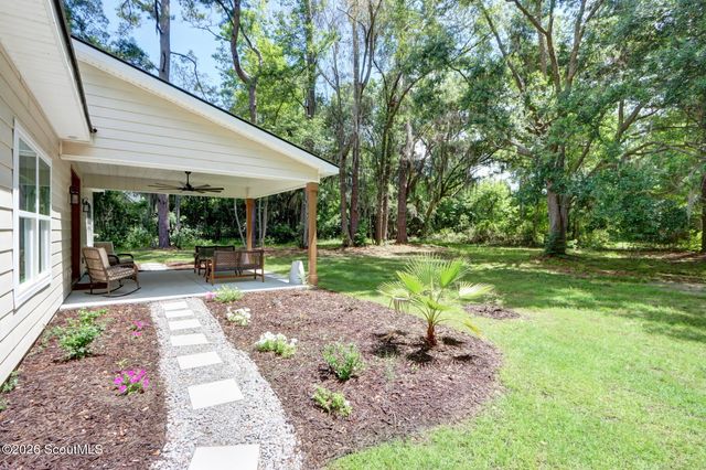 45 Dutchman's Cove Road, Midway, GA 31320