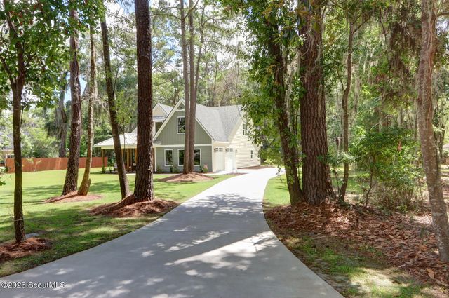45 Dutchman's Cove Road, Midway, GA 31320