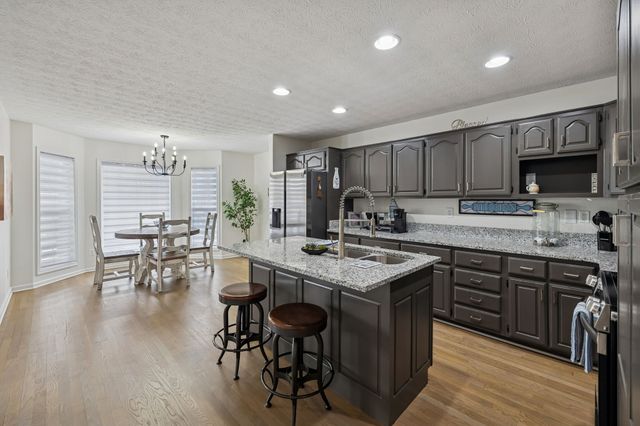 814 Denning Ford Rd, Portland, TN 37148