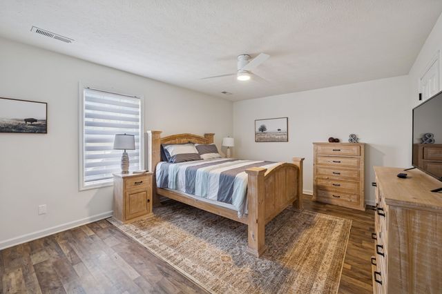 814 Denning Ford Rd, Portland, TN 37148