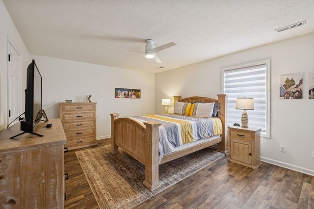 814 Denning Ford Rd, Portland, TN 37148