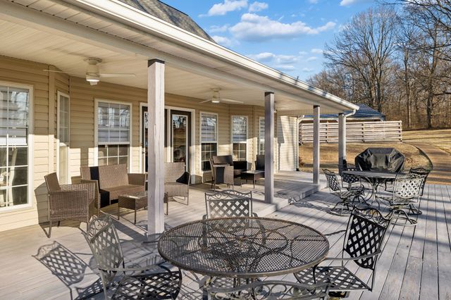 814 Denning Ford Rd, Portland, TN 37148