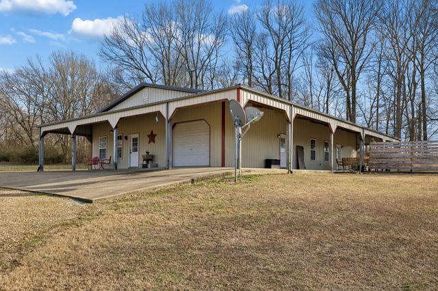 814 Denning Ford Rd, Portland, TN 37148