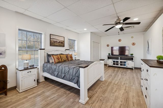 814 Denning Ford Rd, Portland, TN 37148