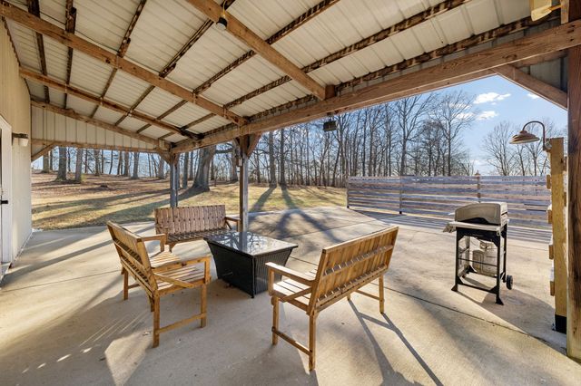 814 Denning Ford Rd, Portland, TN 37148