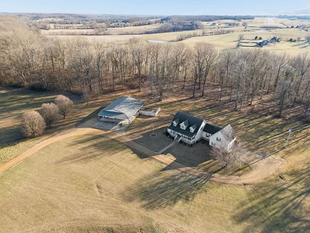 814 Denning Ford Rd, Portland, TN 37148