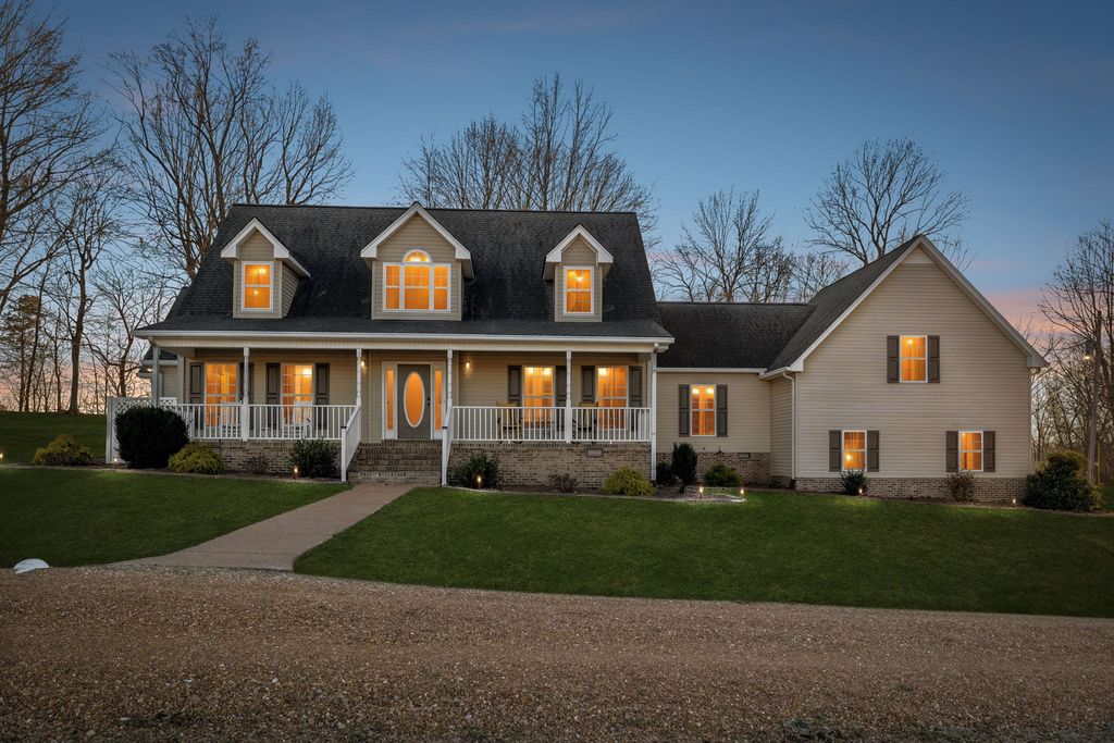 814 Denning Ford Rd, Portland, TN 37148